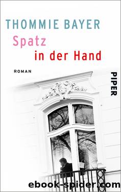 Spatz in der Hand by Bayer Thommie