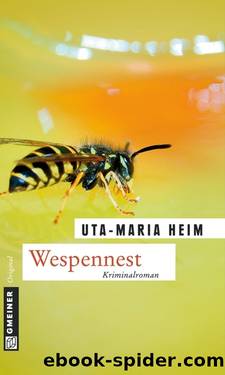 Wespennest by Uta-Maria Heim